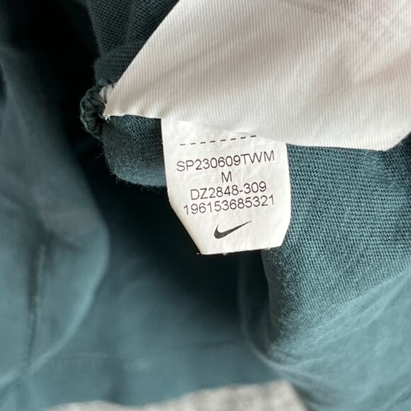 Nike‎ Mens Graphic Tee Beaverton OR Moving Company Shirt M Green Relaxed Fit - Picture 5 of 8